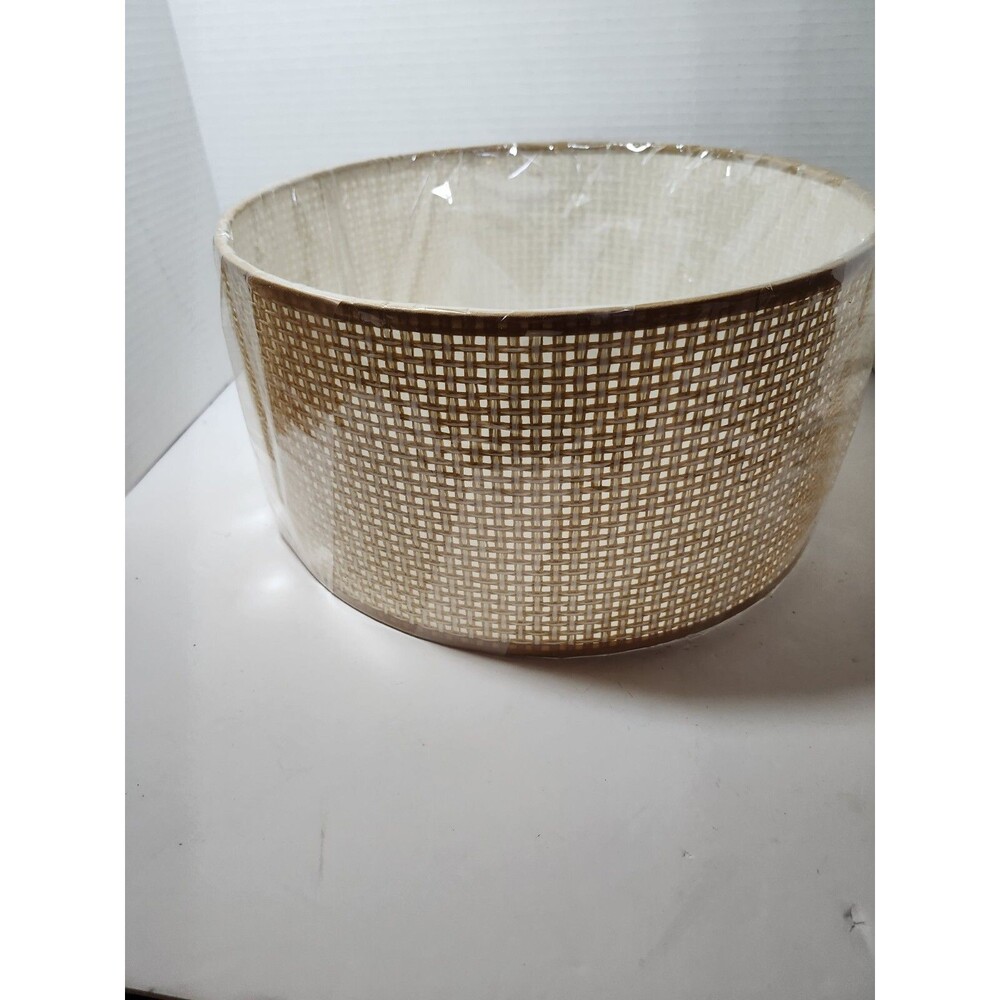 Ceiling Light Fixture With Shade - Picture 3 of 4